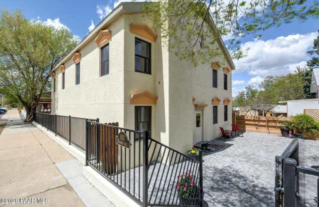 502 Western Avenue photos photos