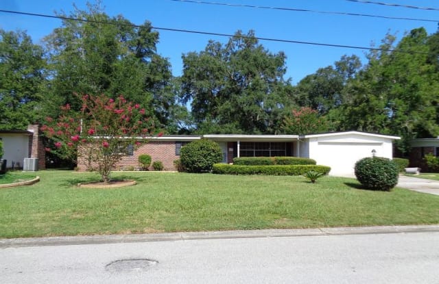 7193 HANSON DR N - 7193 Hanson Drive North, Jacksonville, FL 32210