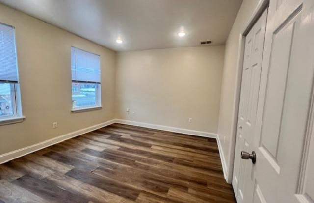 12 Seeley St photos photos