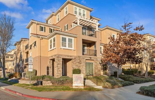 Bright and Open 2BD/2BA Condo at the Courtyards at Dublin Ranch Villages! photos photos