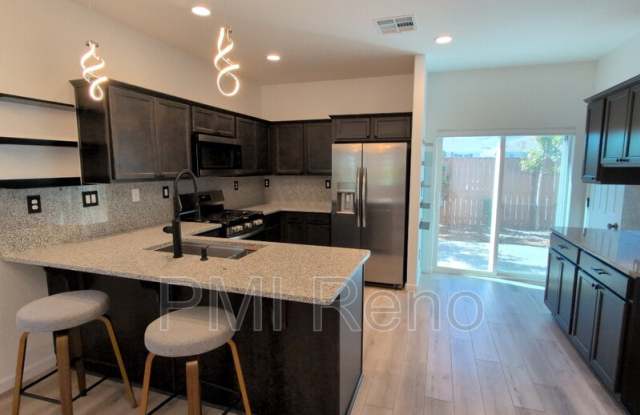 3575 Penn National Drive Gallery 4