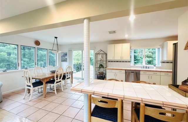 40 Hilltop Road Gallery 3
