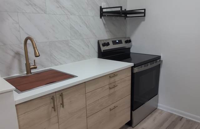 415 Grandin Avenue - B Gallery 1