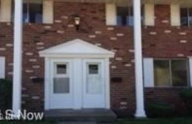 636 S Shore Court photos photos