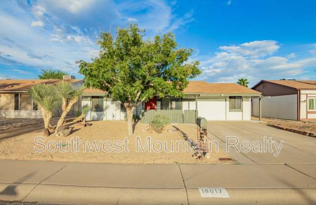 18017 n 33rd Dr photos photos