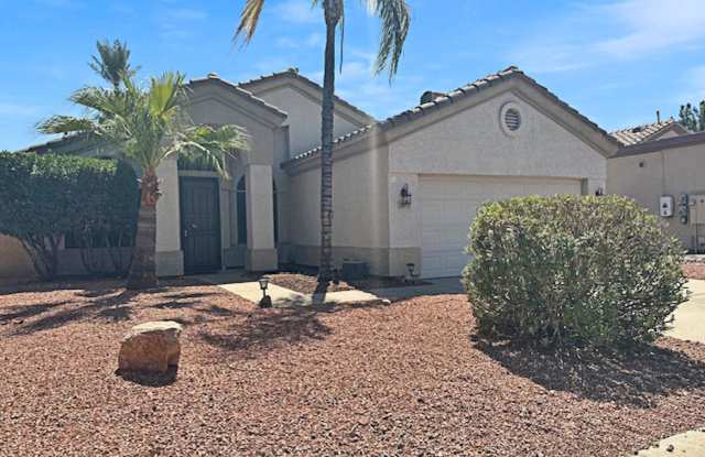 Excellent location near 101 and 59th! New carpet just installed! - 20717 North 59th Drive, Glendale, AZ 85308