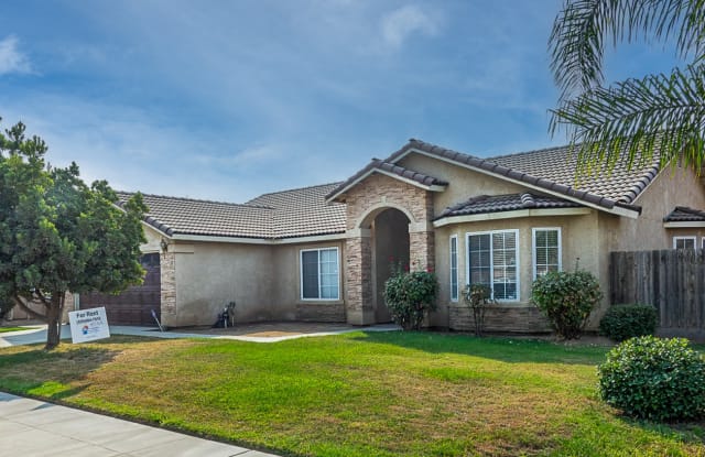 3028 Desert Ranch Way - 3028 Desert Ranch Way, Madera, CA 93637