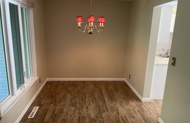 3052 PARKWILD Drive Gallery 3