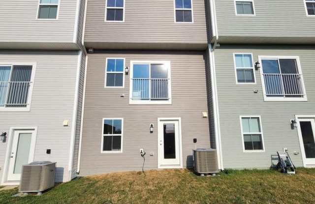 114 MILBURN DR Gallery 2