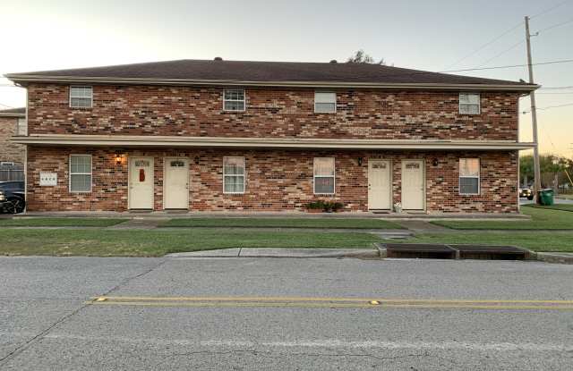 5200 W Napoleon Ave - 5200 West Napoleon Avenue, Metairie, LA 70001