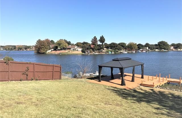 1423 Lakeshore Drive - 1423 Lakeshore Drive, Irving, TX 75060
