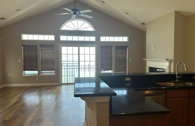 39 LEE CT Gallery 2