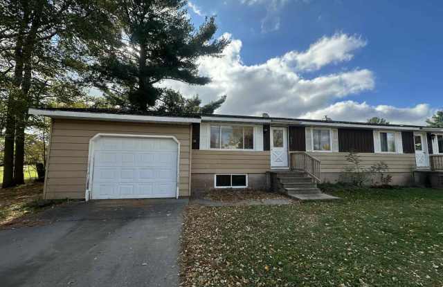 REMODELED 2 Bedroom Duplex - 2312 Washington Street, Wisconsin Rapids, WI 54494