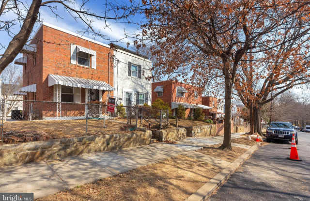 151 DARRINGTON STREET SW photos photos