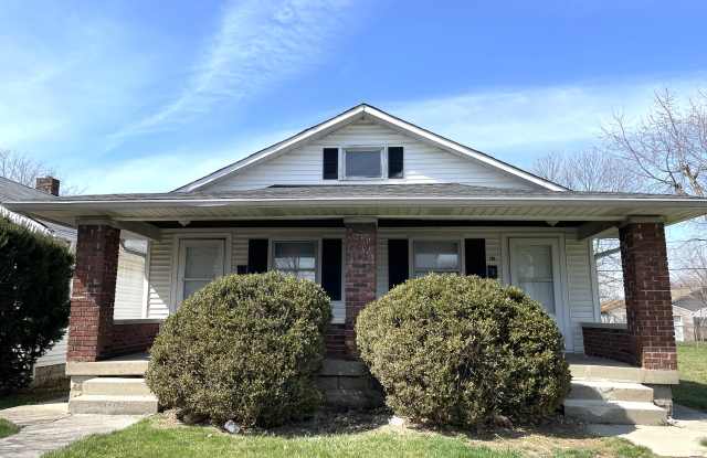 740 N Bosart Ave photos photos