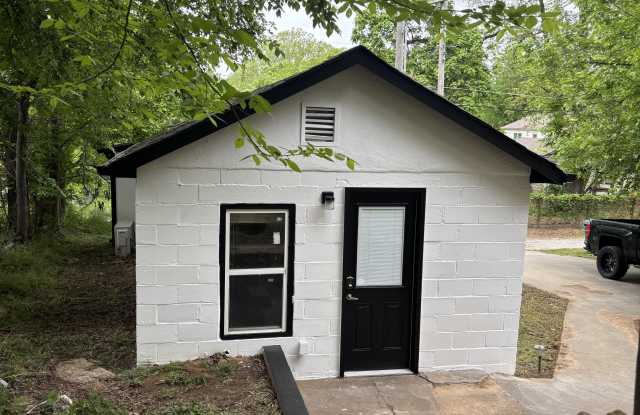 702 1/2 N Cleveland Ave photos photos