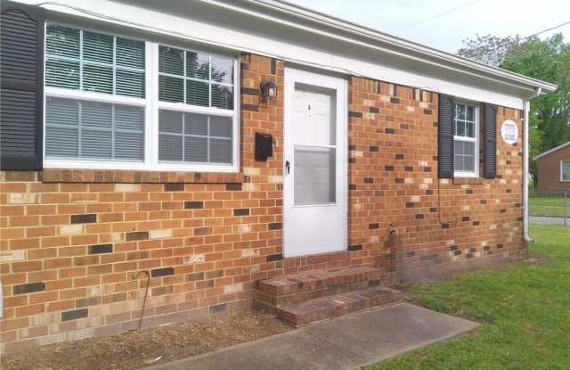 3700 Gosnold Avenue photos photos