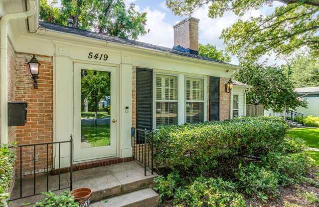 5419 Bradford Drive Gallery 4