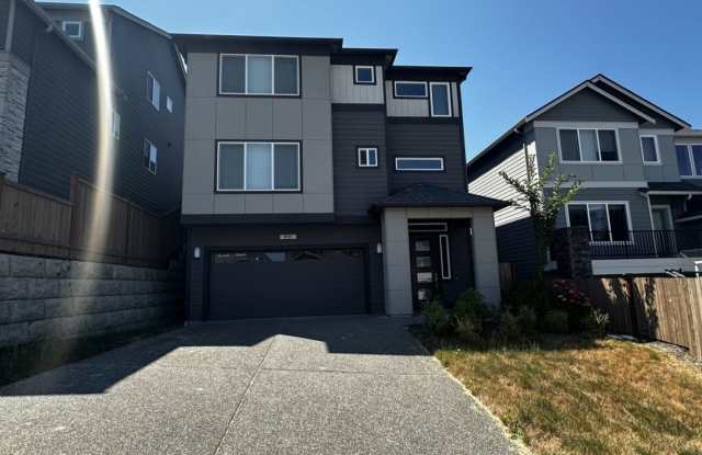 Move In Special! Modern Comfort and Style in Spacious Snohomish Home photos photos