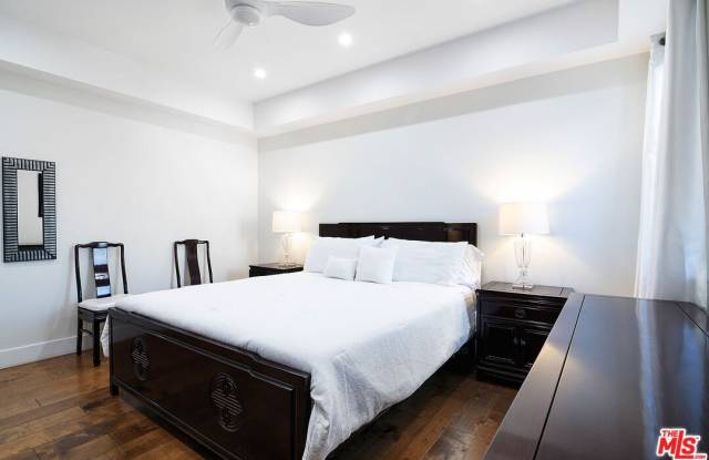 2947 Kelton Ave photos photos