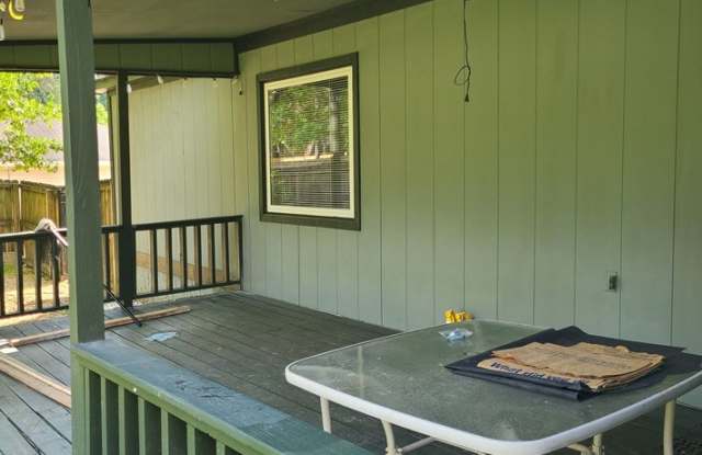 327 Tailboard Court Gallery 3