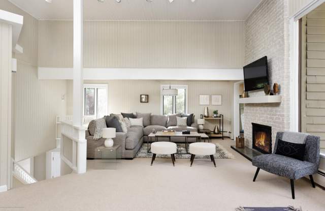 117 N Monarch Street unit: #2 photos photos 117 N Monarch Street unit: #2 photos photos