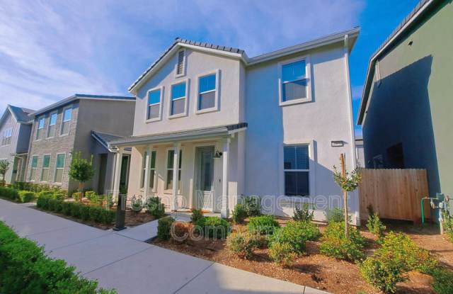 10956 N. Blackberry Dr. - 10956 North Blackberry Drive, Fresno, CA 93619