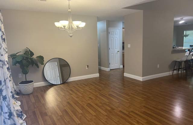 155 Conquest Avenue Gallery 3