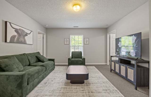 FULLY FURNISHED EXCLUSIVE SHORT AND MIDTERM RENTAL ONLY! photos photos