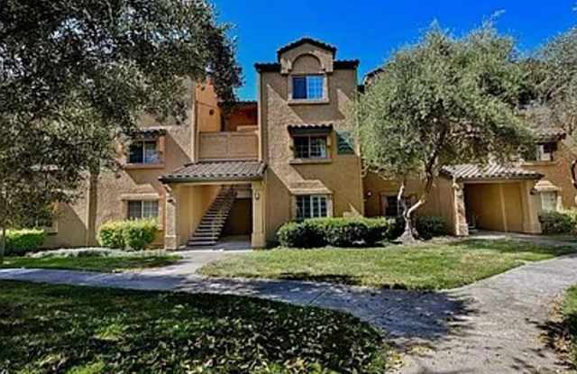 Resort living in Siena Hills-Condo with Pool, Gym and more! photos photos