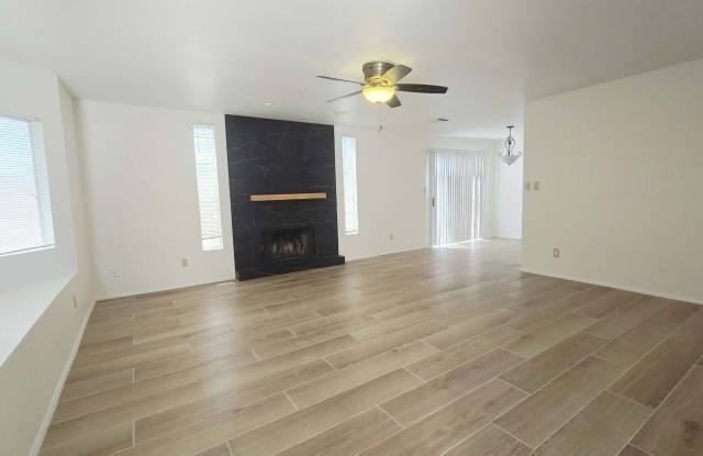 10961 E Hope Dr photos photos