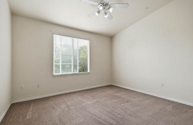 425 Regatta Ln Gallery 3