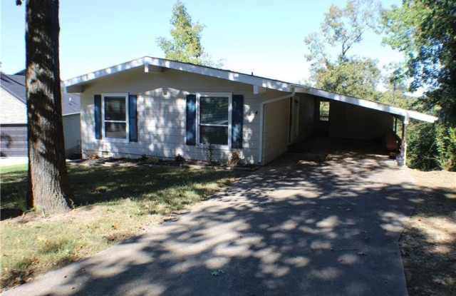 4 Tilbury  LN photos photos