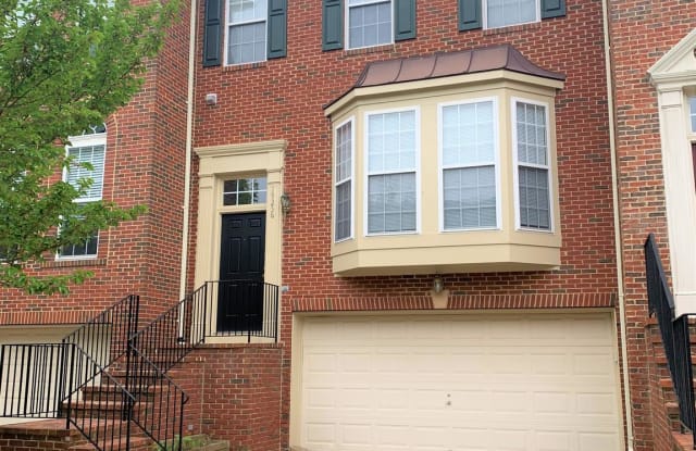 19236 KEPHARTS MILL TERRACE - 19236 Kepharts Mill Terrace, Lansdowne, VA 20176