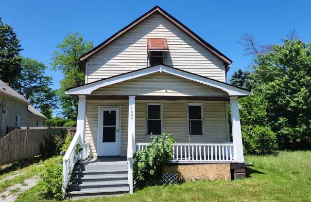 Move in ready! - 3622 East 61st Street, Cleveland, OH 44105