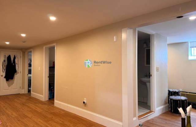 46 Bromfield Rd. Gallery 4