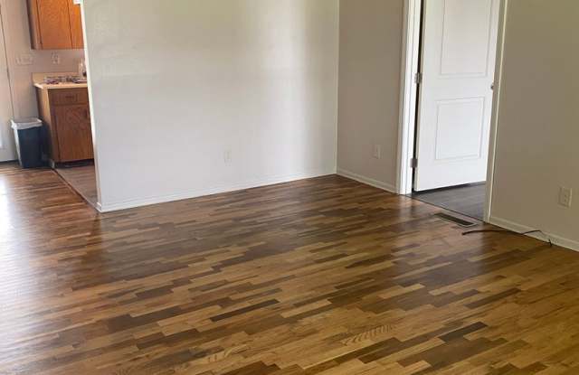 Recently Updated Home Near High School photos photos