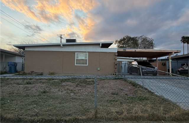 2204 S 15th Street photos photos