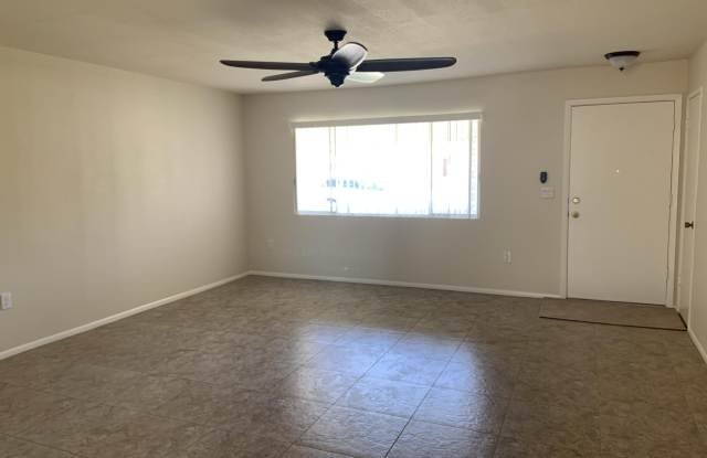 13837 N BOSWELL Boulevard Gallery 3