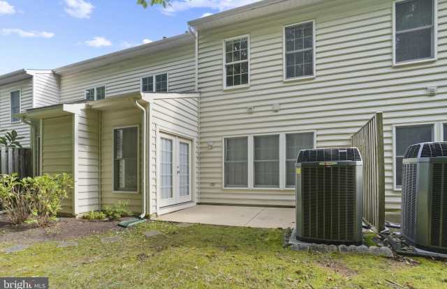 338 COLONY POINT Place - 338 Colony Point Place, Edgewater, MD 21037 338 COLONY POINT Place - 338 Colony Point Place, Edgewater, MD 21037