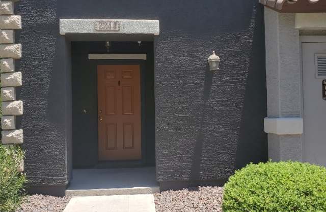2244 E Huntington Dr photos photos