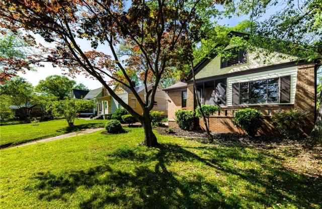 1029 Katherwood Drive SW photos photos