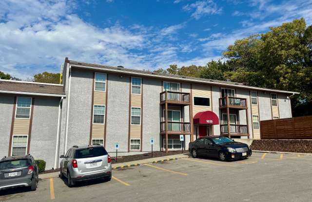 Spacious 2-Bedroom Apartment in a Quiet, Well-Maintained Community photos photos