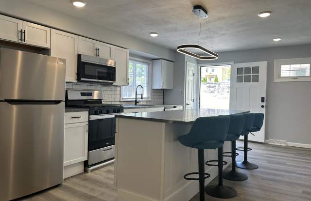 354 Gertrude Street - 4 photos photos