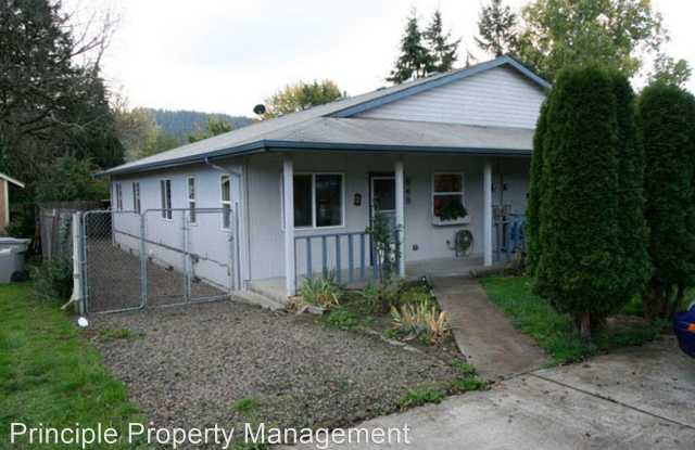 648 College Street - 648 College St, Philomath, OR 97370