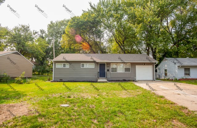 11412 Sycamore Terrace - 11412 Sycamore Terrace, Kansas City, MO 64134