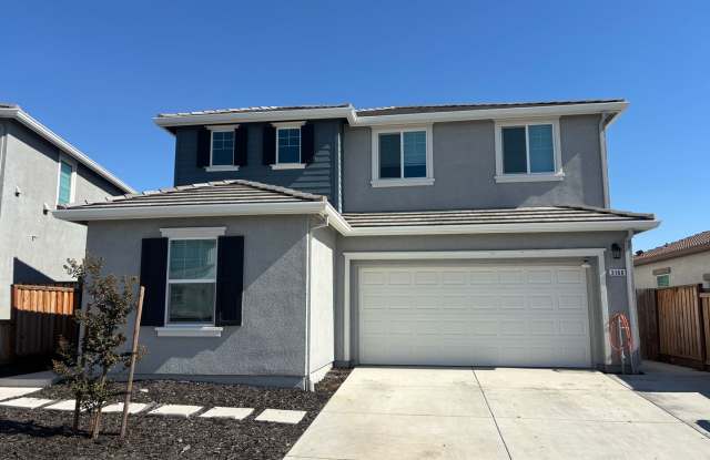 Nearly New Home on One of the Largest Lots in The Villages Gallery 3