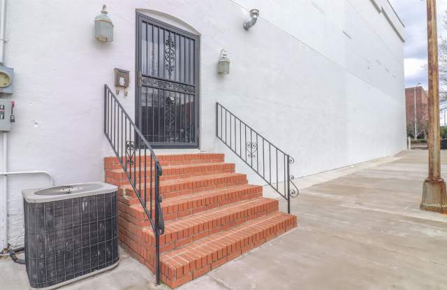 32 N Lafayette Ave photos photos