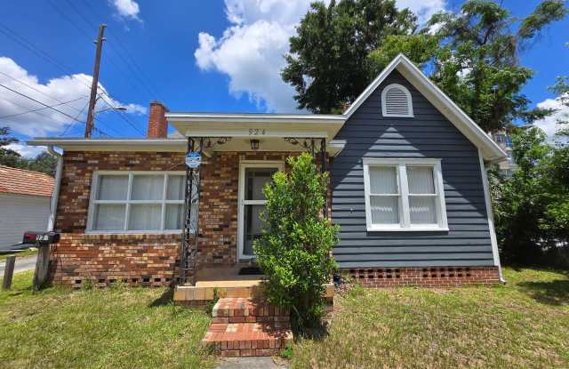 Charming 3 Bed / 2 Bath Home Just Minutes from Campus photos photos