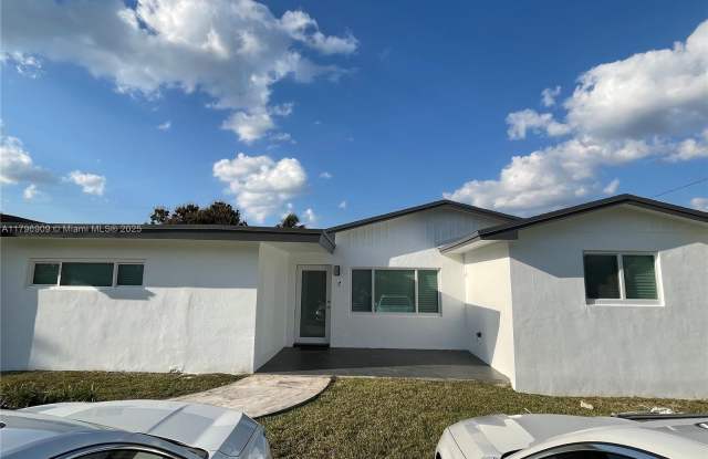 10945 SW 172nd Ter photos photos